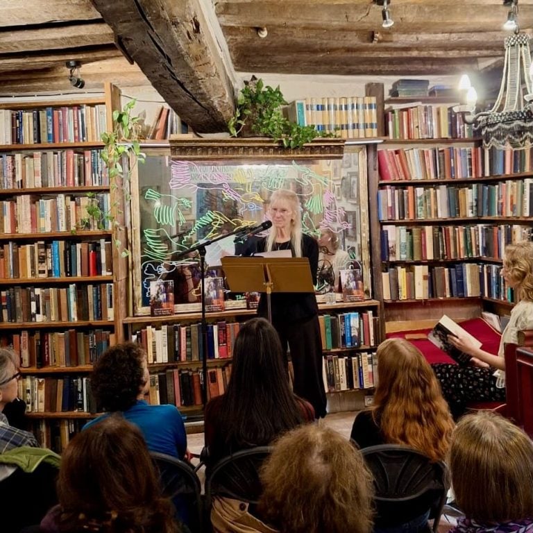 PHOTO 2025 11 06 20 54 39